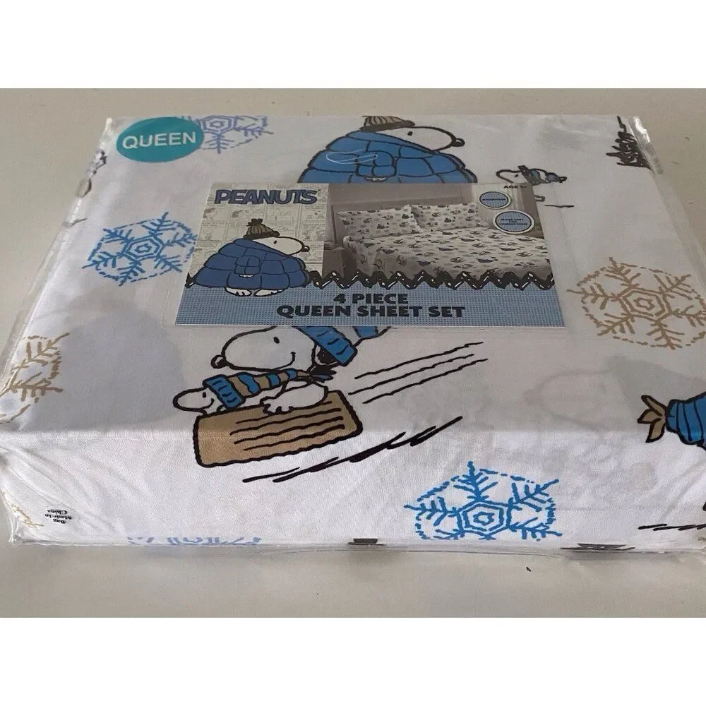 Peanuts Snoopy Puffy Coat QUEEN SZ Sheet‎ Set Christmas Puffer Jacket White Blue